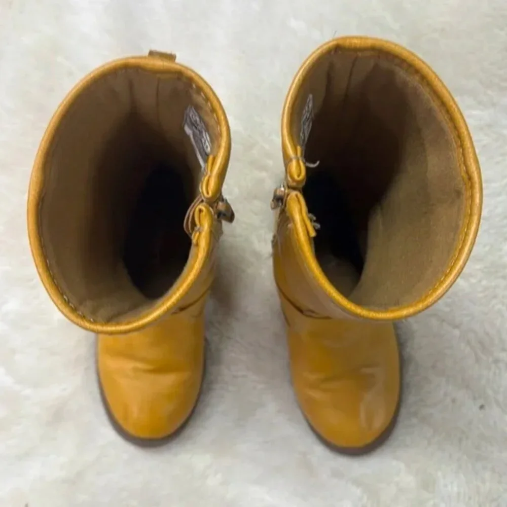 Girls Tan Boots - Picture 4 of 6